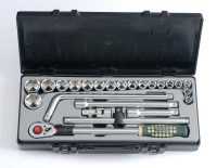 Набор головок 1/2" 6-гр. с 10-32 мм с присоблениями 25 предм. FORCE